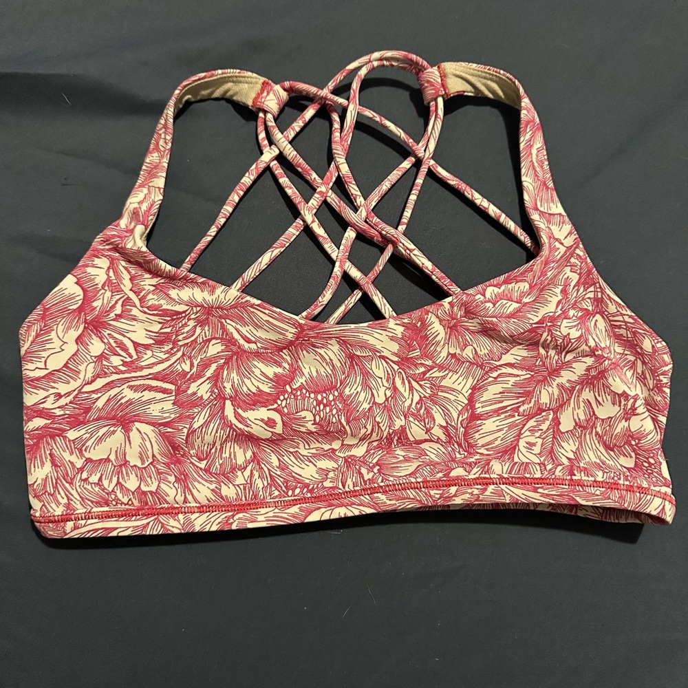 lululemon athletica Red and Cream Sports Bra with Strappy Back